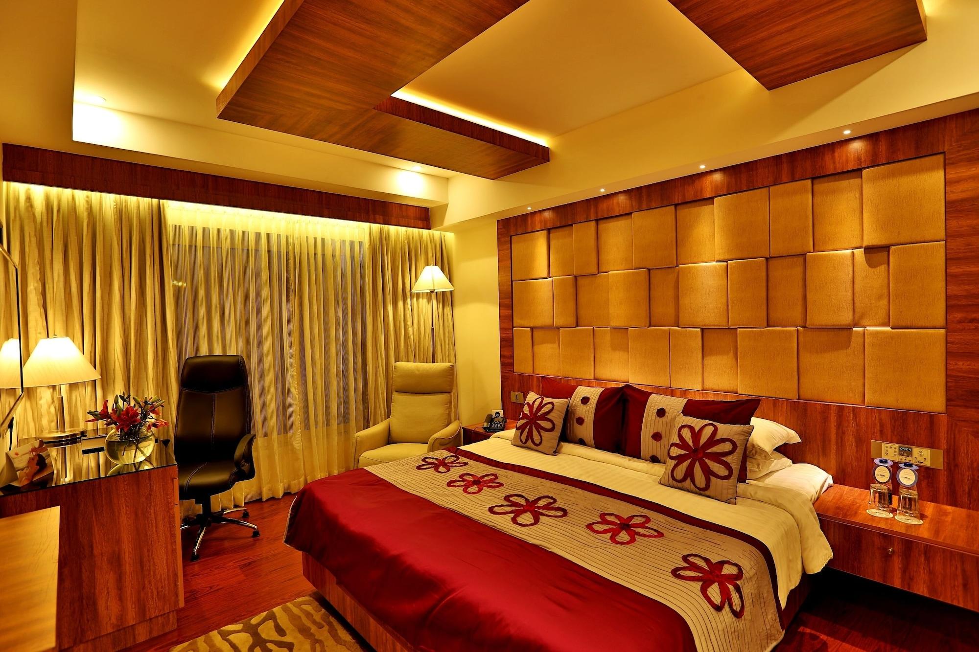 Olive Downtown Hotel Kochi Exterior photo