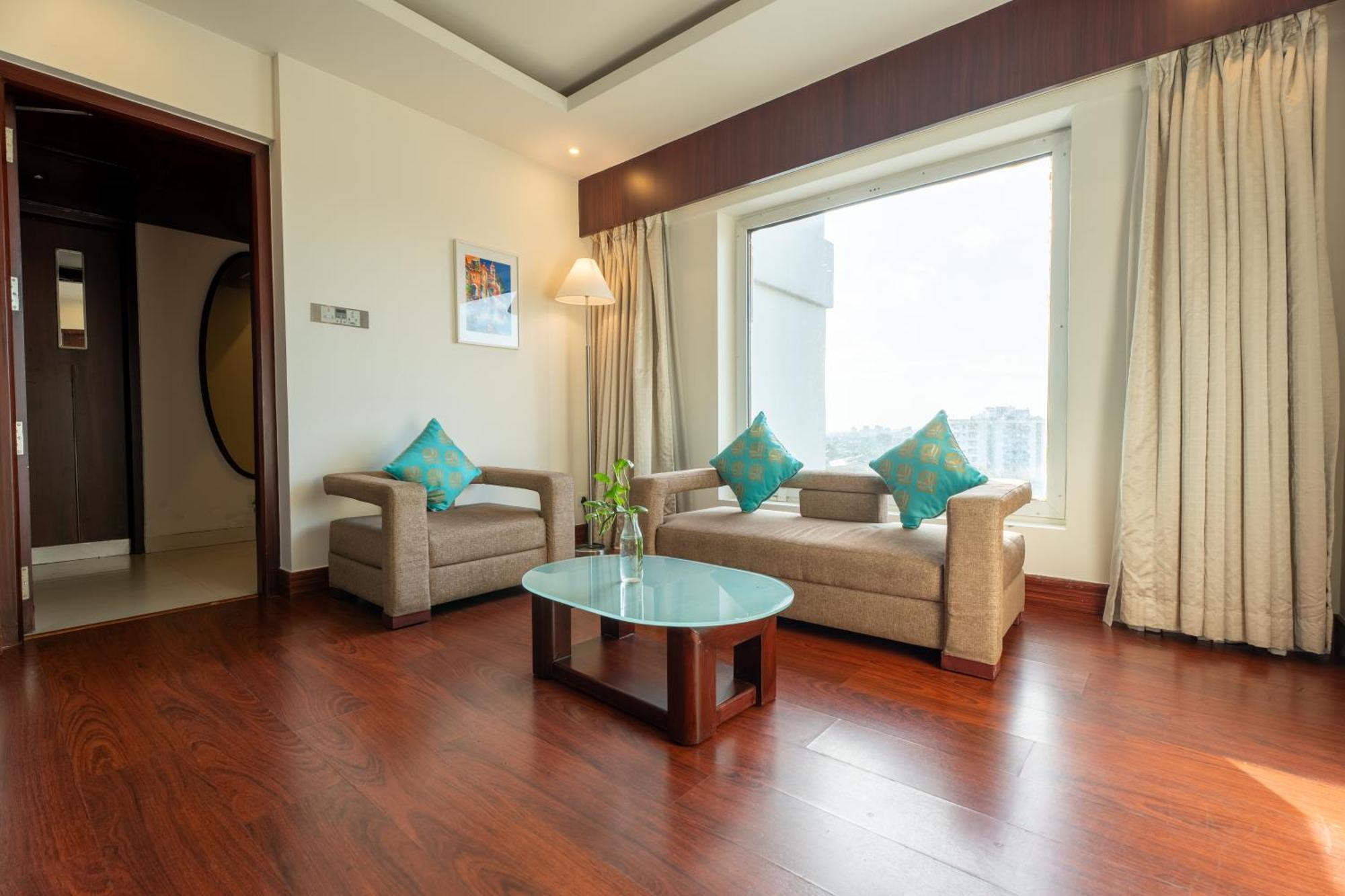 Olive Downtown Hotel Kochi Exterior photo