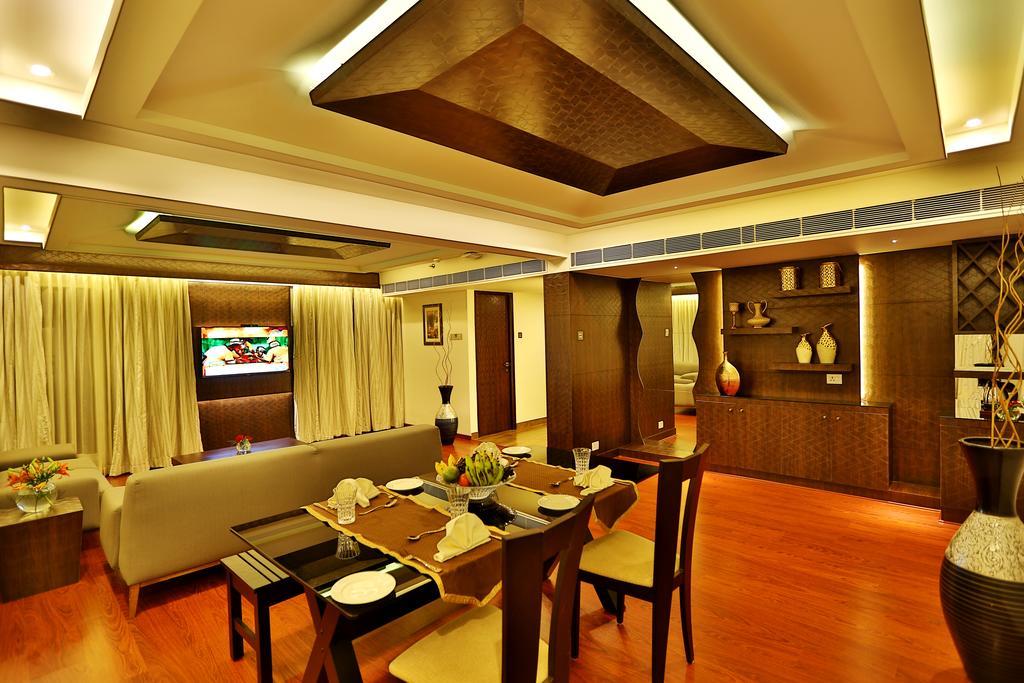 Olive Downtown Hotel Kochi Exterior photo